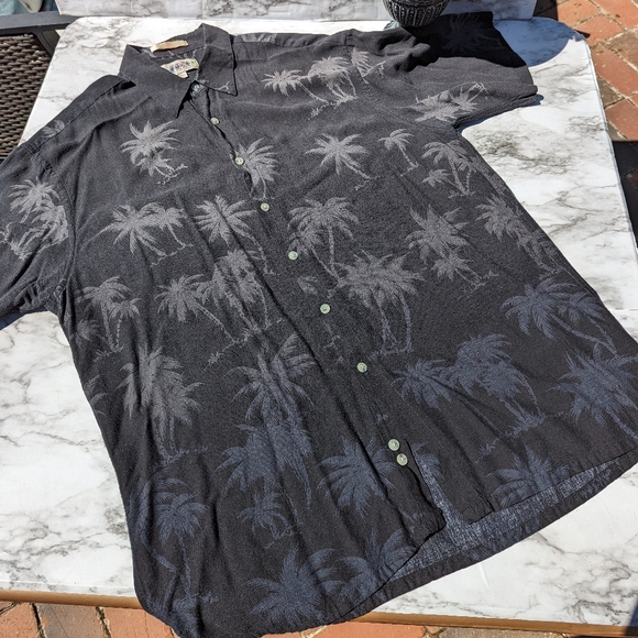 Men's Casual Button Down Short Sleeve Shirt Vintage size Large Palm Tree Pattern - Picture 1 of 6